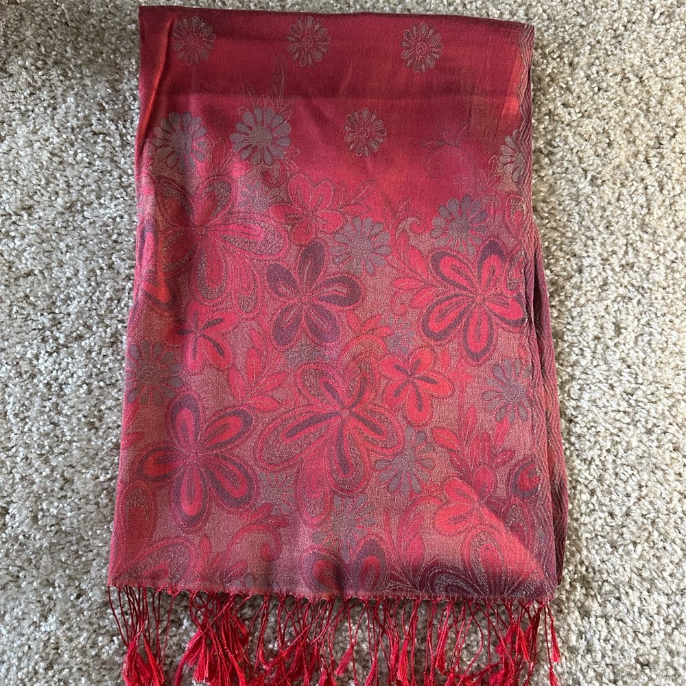 Beautiful Vintage Red Floral Jacquard Fringe Scarf 100% Silk